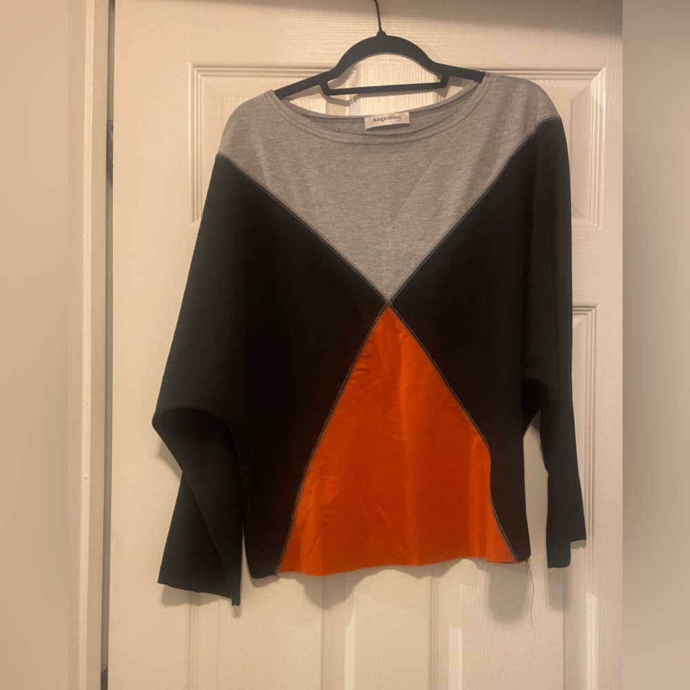 Color-blocked Top